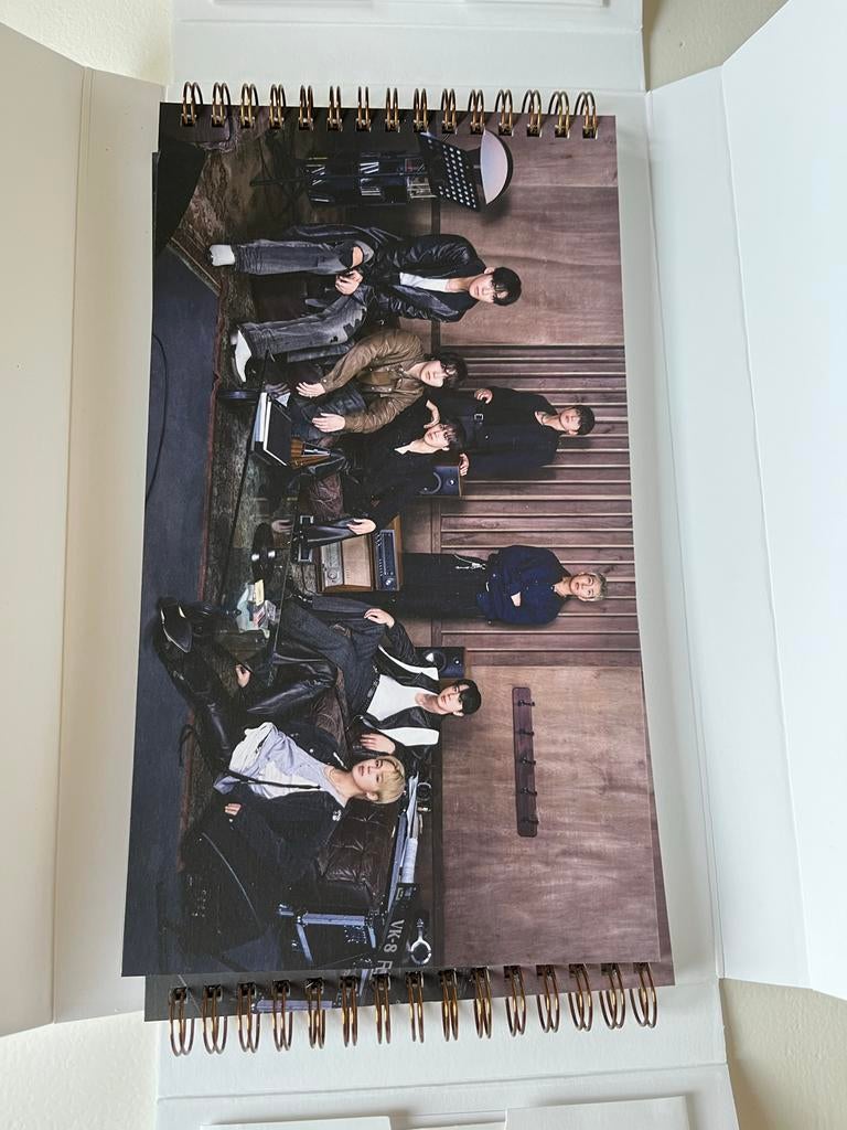 BTS Rooted in music album, Ophalen of Verzenden, Zo goed als nieuw