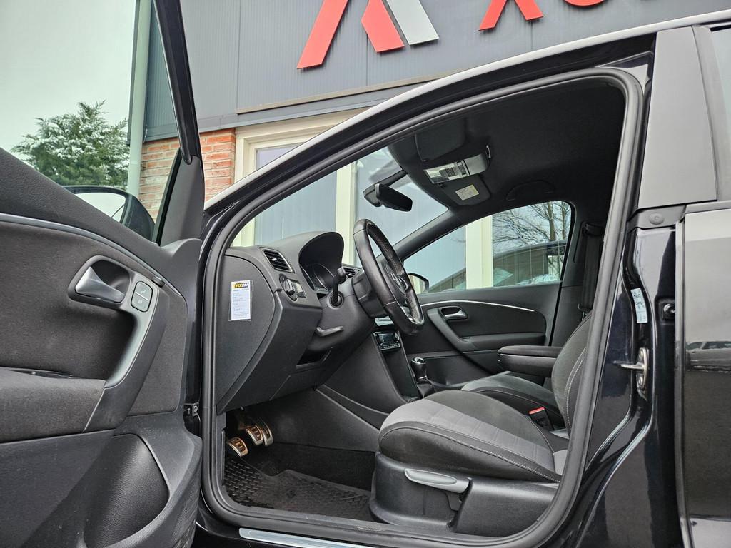 Volkswagen Polo 1.0 TSI Highline R-Line! LED! Carplay! Navig, Auto's, Voorwielaandrijving, Euro 6, Zwart, Bedrijf