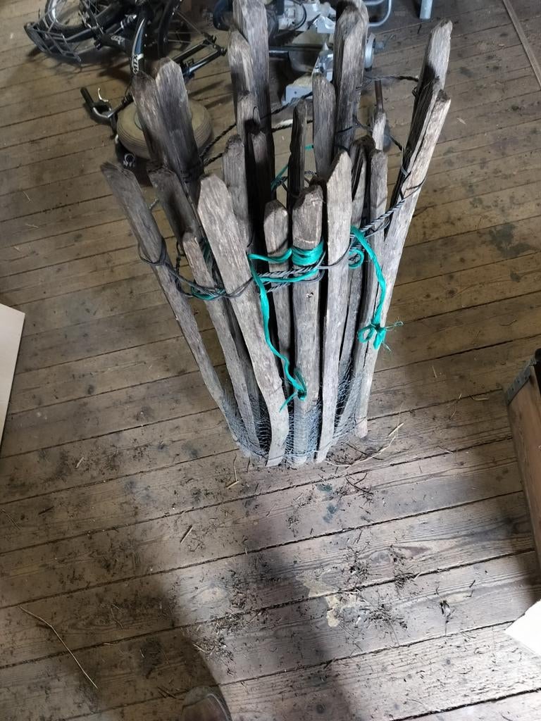 2 rollen afrastering met deurtje, ca. 4,5m -  schapenhek, Tuin en Terras, Tuinhekken en Hekwerk, Ophalen, Gebruikt, Hout, Overige typen