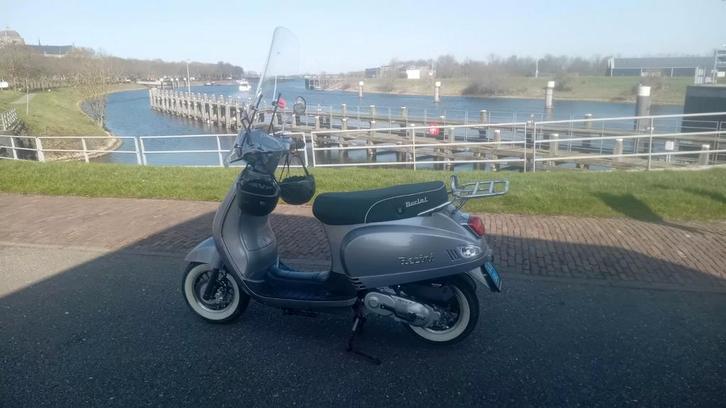 Berini Napoli Nieuwstaat!!!!!, Fietsen en Brommers, Scooters | Overige merken, Nieuw, Benzine, Ophalen