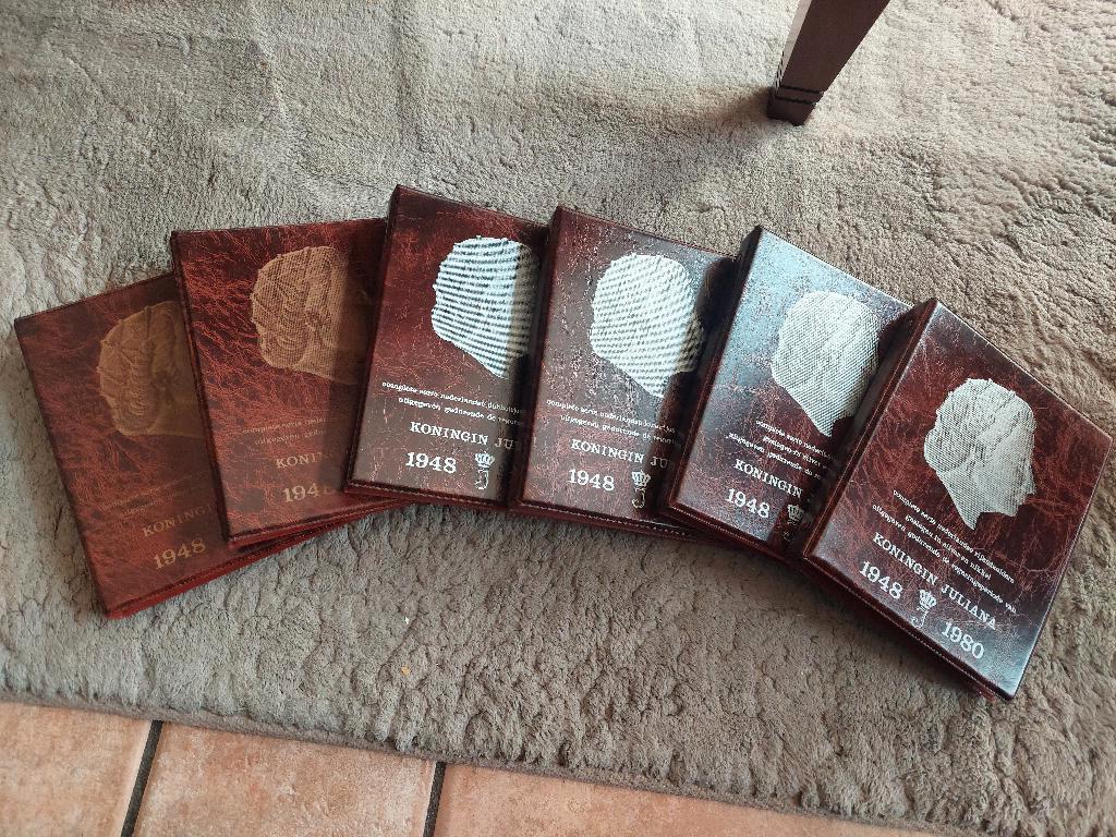 Ho 6 kleine albums voor lees tekst met inhoud, Ophalen of Verzenden, Koningin Wilhelmina, 10 cent, Losse munt