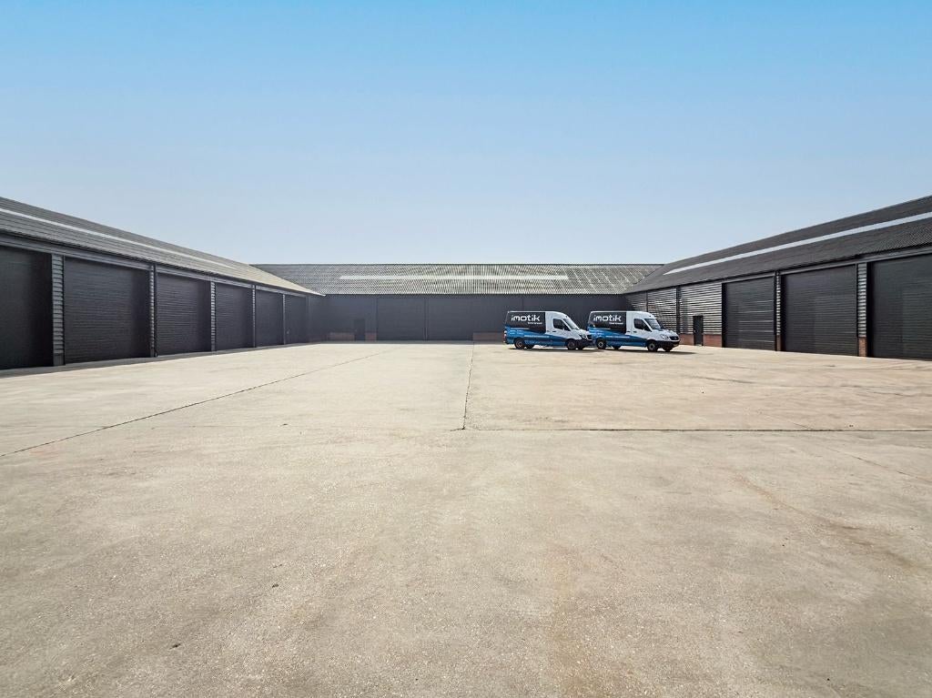 Verhuur opslagruimte 500 - 2500m2 Boekel, Zakelijke goederen, Bedrijfs Onroerend goed, 2500 m², Huur, Opslag of Loods