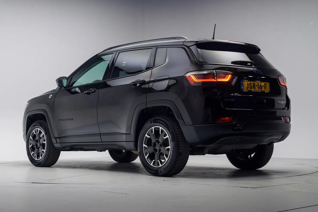 Jeep Compass 4xe 240 Plug-in Trailhawk Aut. [ Adapt.cruise C, Automaat, 4 cilinders, 179 pk, Zwart