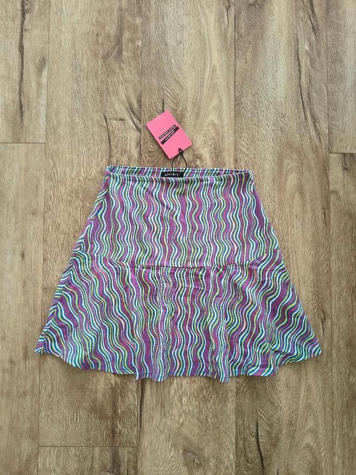 Prachtige nieuwe blauw roze rok van Amy & Ivy, maat S. Skirt, Kleding | Dames, Rokken, Nieuw, Maat 36 (S), Blauw, Boven de knie