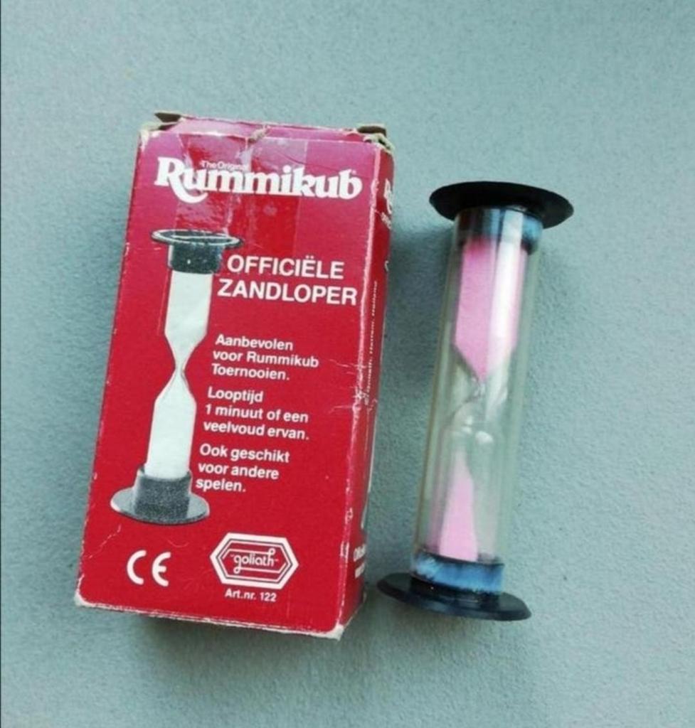 Officiële rummikub zandloper, Een of twee spelers, Ophalen of Verzenden, Zo goed als nieuw