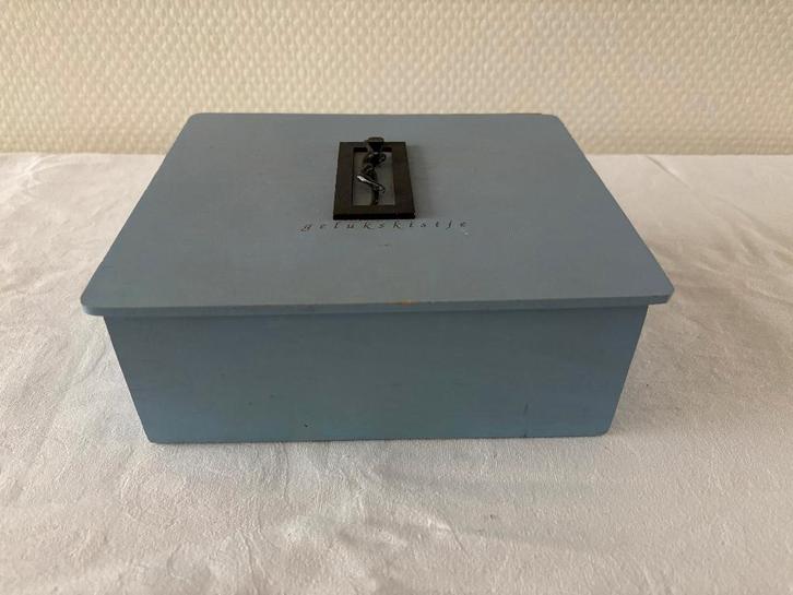 Gelukskistje met bronzen figuur, kunstenaar Corry Ammerlaan, Antiek en Kunst, Curiosa en Brocante, Ophalen of Verzenden