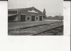 Honselersdijk Nieuweweg Groenteveiling met spoor 5-8-60, Verzamelen, Ansichtkaarten | Nederland, Ophalen of Verzenden, 1940 tot 1960