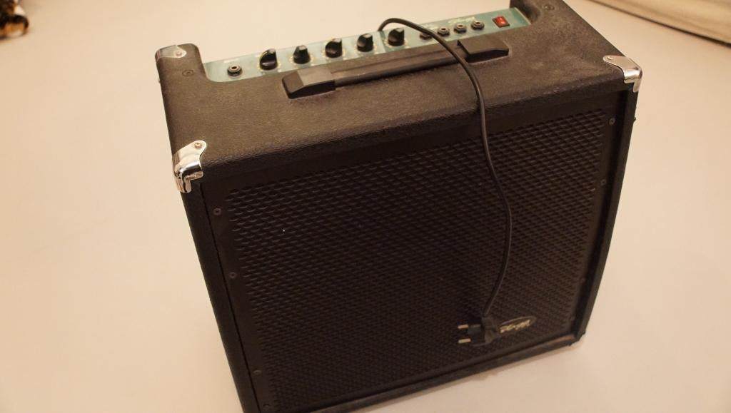 Basversterker Stagg 60BA, Muziek en Instrumenten, Versterkers | Bas en Gitaar, Ophalen, Gebruikt, Basgitaar, 50 tot 100 watt