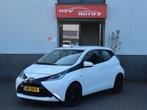 Toyota Aygo 1.0 VVT-i x-play airco LM 4-deurs, Voorwielaandrijving, Euro 6, 4 stoelen, Wit