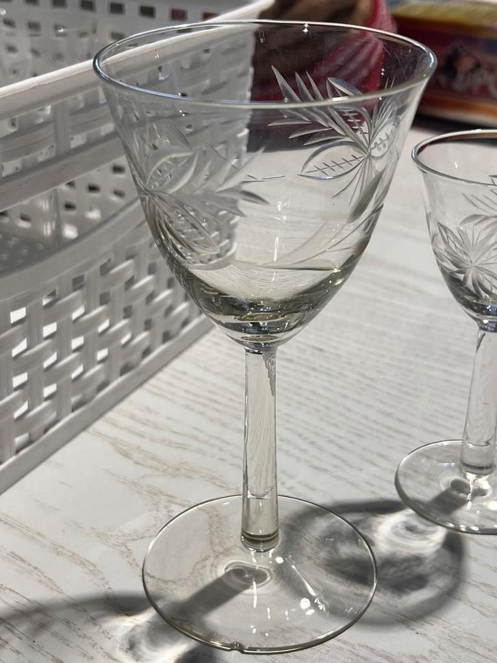 21 vintage geslepen (hongaarse? glaasjes diverse maten, Antiek en Kunst, Antiek | Glas en Kristal, Ophalen of Verzenden