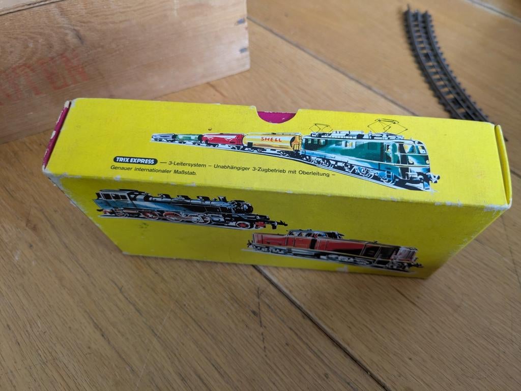 Trix Express treintjes, wagonnetjes, rails en adaptor, Hobby en Vrije tijd, Modeltreinen | H0, Ophalen, Gelijkstroom, Trix, Gebruikt
