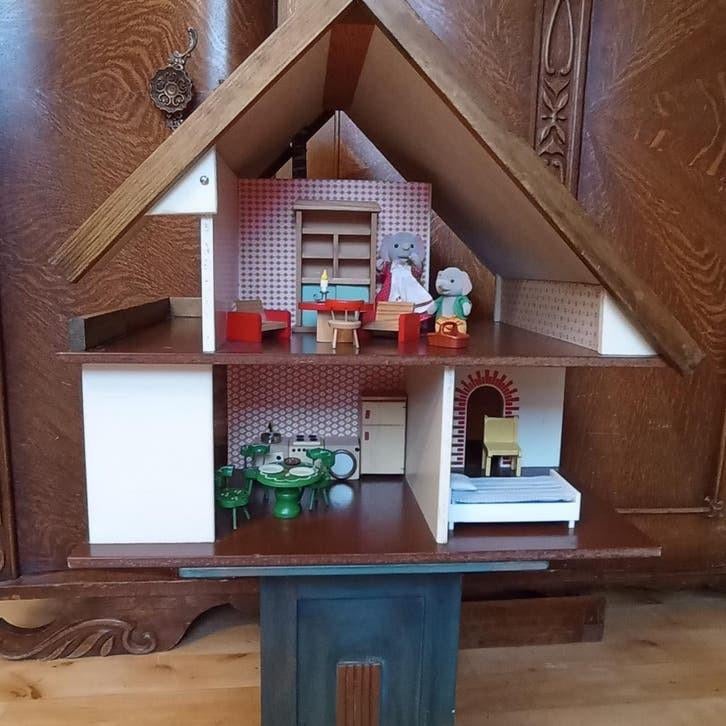 DDR retro Poppenhuis jaren 60, (Sylvanian Families,Maileg), Ophalen, Gebruikt, Poppenhuis