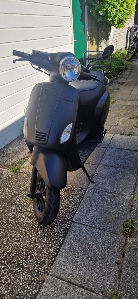 Capri 50cc 4-takt 2020 Gele plaat - Nette scooter, Fietsen en Brommers, Zo goed als nieuw, Benzine, Ophalen, Overige merken