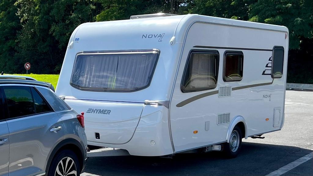 Let op deze Eriba Light 465, Caravans en Kamperen, Caravans, Particulier, tot en met 4, 750 - 1000 kg, Standaardzit, Eriba, Frans bed