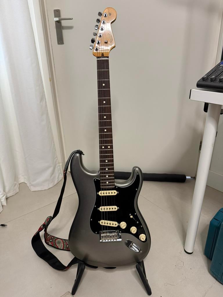 Fender American Professional II Stratocaster Mercury RW, Muziek en Instrumenten, Ophalen of Verzenden, Zo goed als nieuw, Solid body