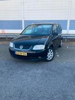 Volkswagen Touran 1.9 TDI #Nap 1e eigenaar/Airco/Leer, Auto's, Volkswagen, Zwart, 4 cilinders, Zwart, Stoelverwarming