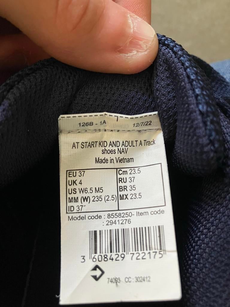 Spikes maat 37 - Goede conditie, weinig gebruikt, Ophalen, Zo goed als nieuw