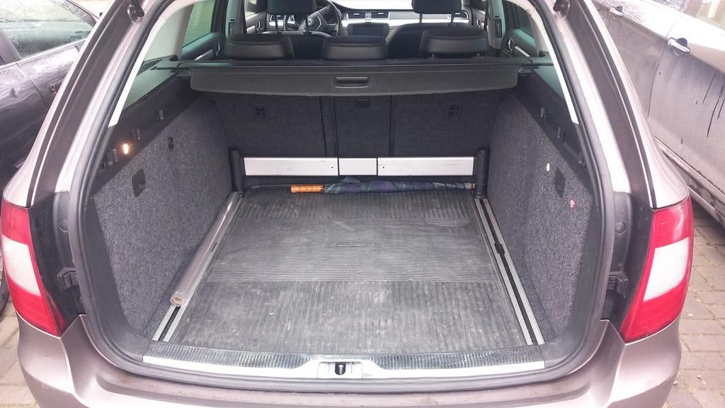 Kofferbakmat Skoda Superb 2 Combi, Auto diversen, Kofferbakmatten, Gebruikt, Ophalen of Verzenden