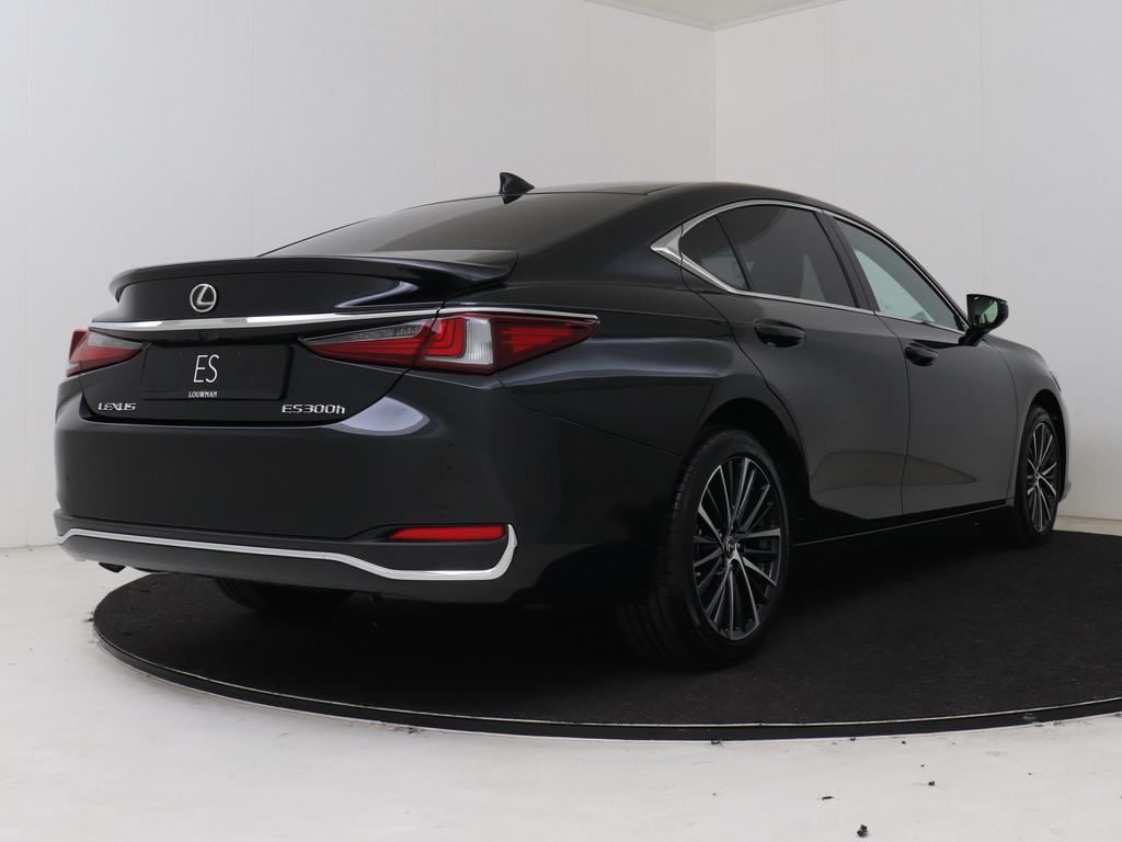 Lexus ES 300h 35th Edition Vanaf september beperkt leverbaar, Auto's, Lexus, 12 maanden, 4 cilinders, 1655 kg, Zwart