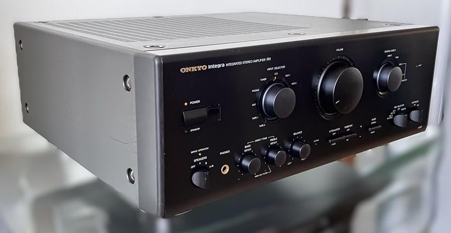 ONKYO Integra A-807 amplifier, Audio, Tv en Foto, Gebruikt, Ophalen of Verzenden, 120 watt of meer, Stereo