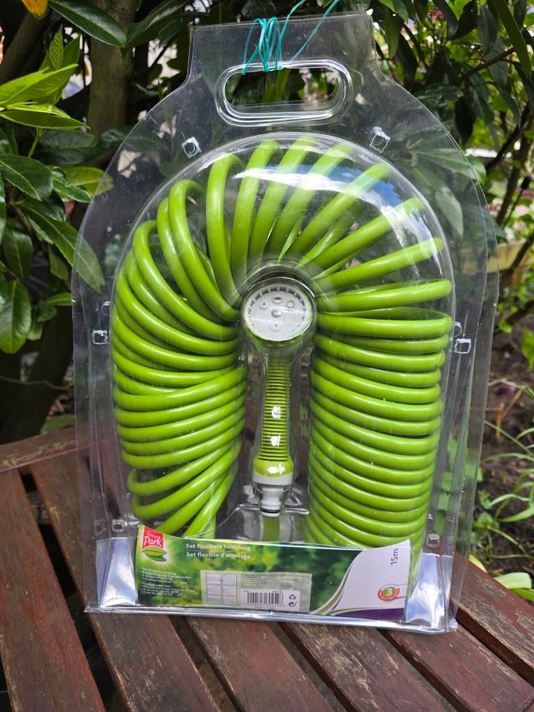 Flexibele tuinslang met sproeier, Tuin en Terras, Tuinslangen, Ophalen of Verzenden, Zo goed als nieuw, Tuinslang