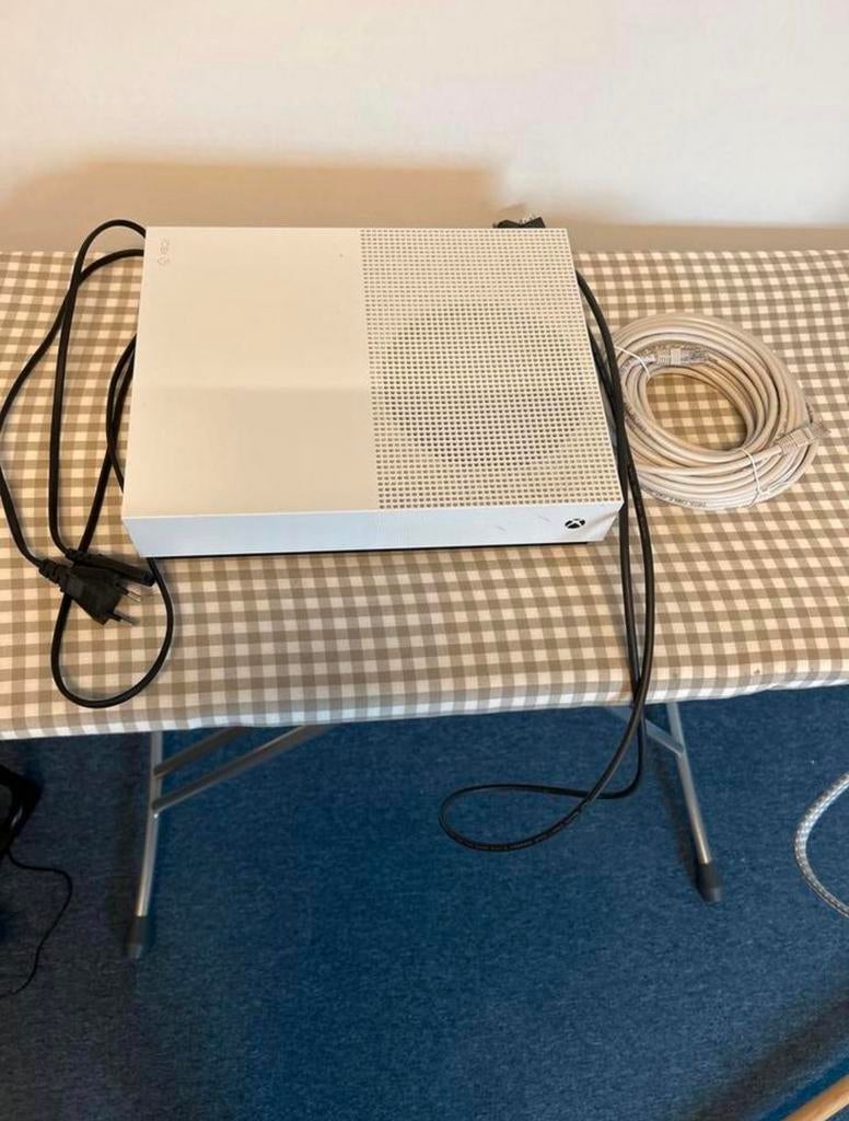 Xbox One S all digital, Spelcomputers en Games, Spelcomputers | Xbox One, Ophalen, Gebruikt, Xbox One S All-digital, Zonder controller