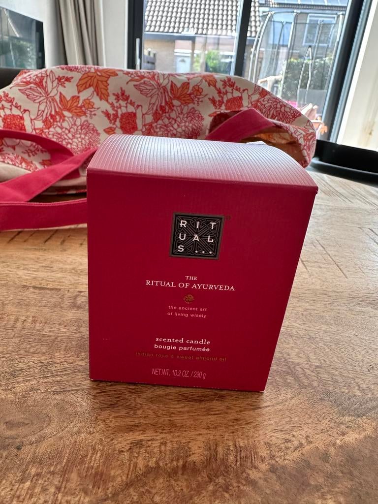 Rituals The Ritual of Ayurveda geurkaars, Huis en Inrichting, Woonaccessoires | Kandelaars en Kaarsen, Overige materialen, Nieuw