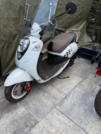 Sym mio sport 2015 nette staat, Fietsen en Brommers, Scooters | SYM, Ophalen, Zo goed als nieuw, Benzine