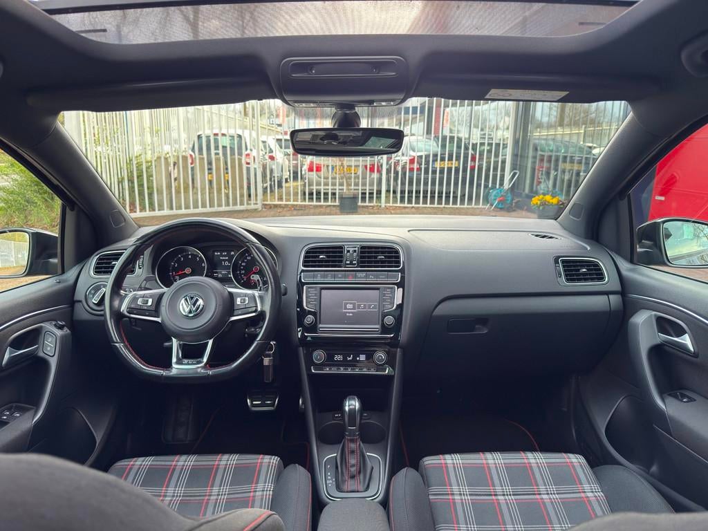 Volkswagen Polo 1.8 TSI GTI |DSG | Pano | LED | VAGTechniek, Stof, Gebruikt, Zwart, Bedrijf