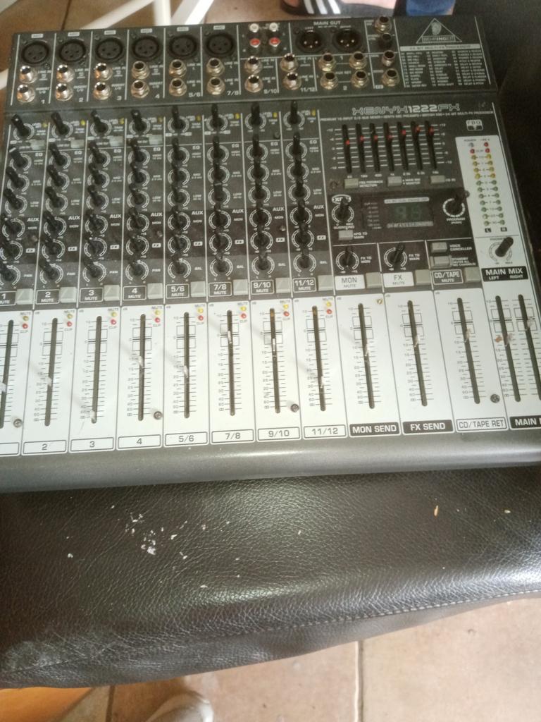 Behringer Xenyx 1222FX mengpaneel, Muziek en Instrumenten, Mengpanelen, Ophalen of Verzenden