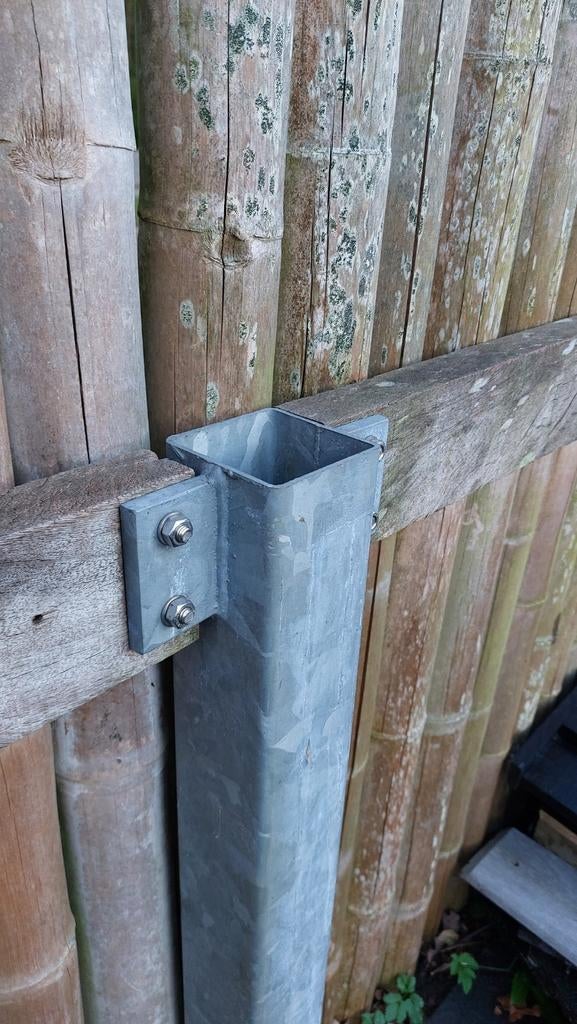 Gegalvaniseerde schuttingpalen met frame voor lage deur, Ophalen, 1 tot 2 meter, Zo goed als nieuw, 3 tot 6 meter