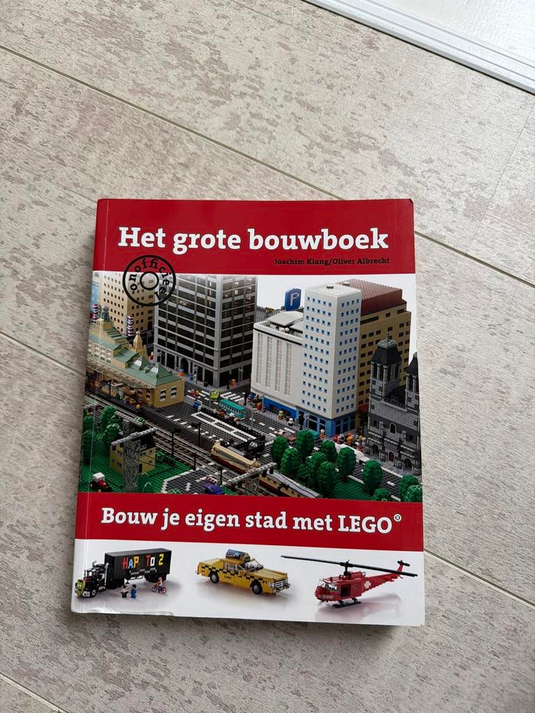 Het Grote Bouwboek - Bouw je eigen stad met LEGO, Ophalen of Verzenden, Zo goed als nieuw, Overige onderwerpen, Geschikt voor kinderen