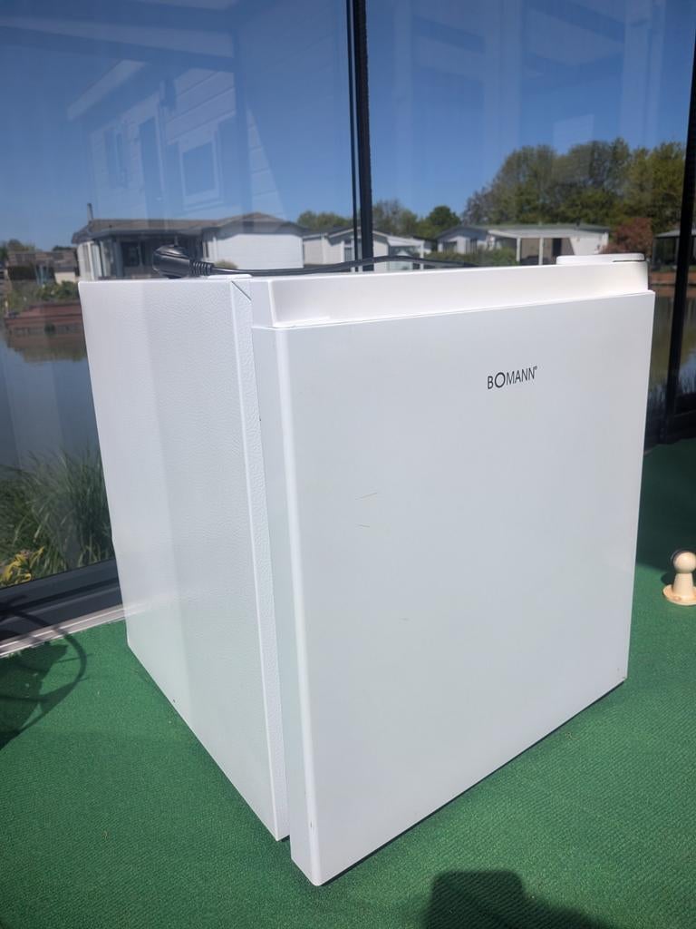 Bomann GB 341 Mini Diepvries - Zo goed als nieuw, Witgoed en Apparatuur, Vrieskast, Minder dan 85 cm, Minder dan 60 cm, Ophalen of Verzenden
