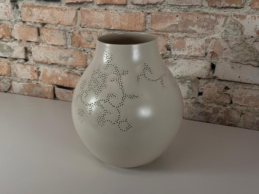 Hella Jongerius IKEA Vaas bij TheReSales, Ophalen, Wit, Aardewerk of Porselein, Zo goed als nieuw