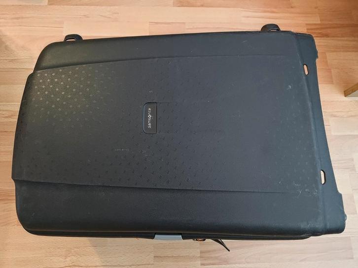 Samsonite Aeris Spinner 75cm koffer met TSA-slot, Sieraden, Tassen en Uiterlijk, Koffers, Zo goed als nieuw, Hard kunststof, 70 cm of meer
