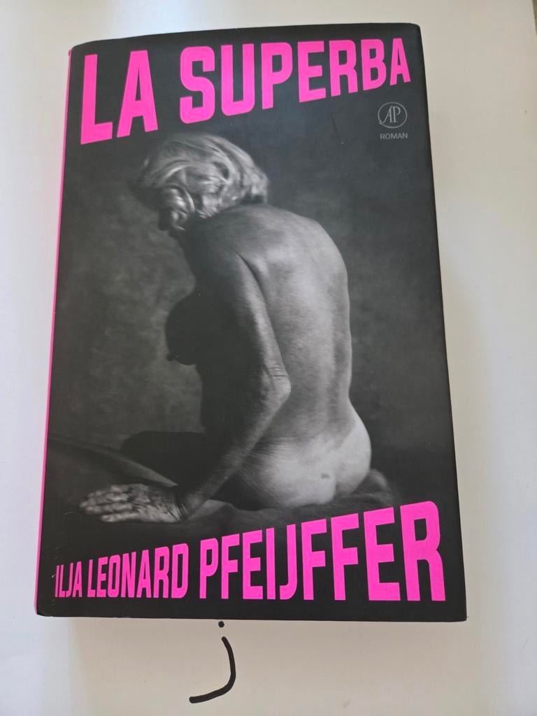 La Superba - Ilja Leonard Pfeijffer, Ophalen of Verzenden