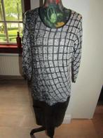 F865 Yest mt XL jurk gebreid grijs zwart imitatieleer, Kleding | Dames, Zwart, Maat 46/48 (XL) of groter, Ophalen of Verzenden