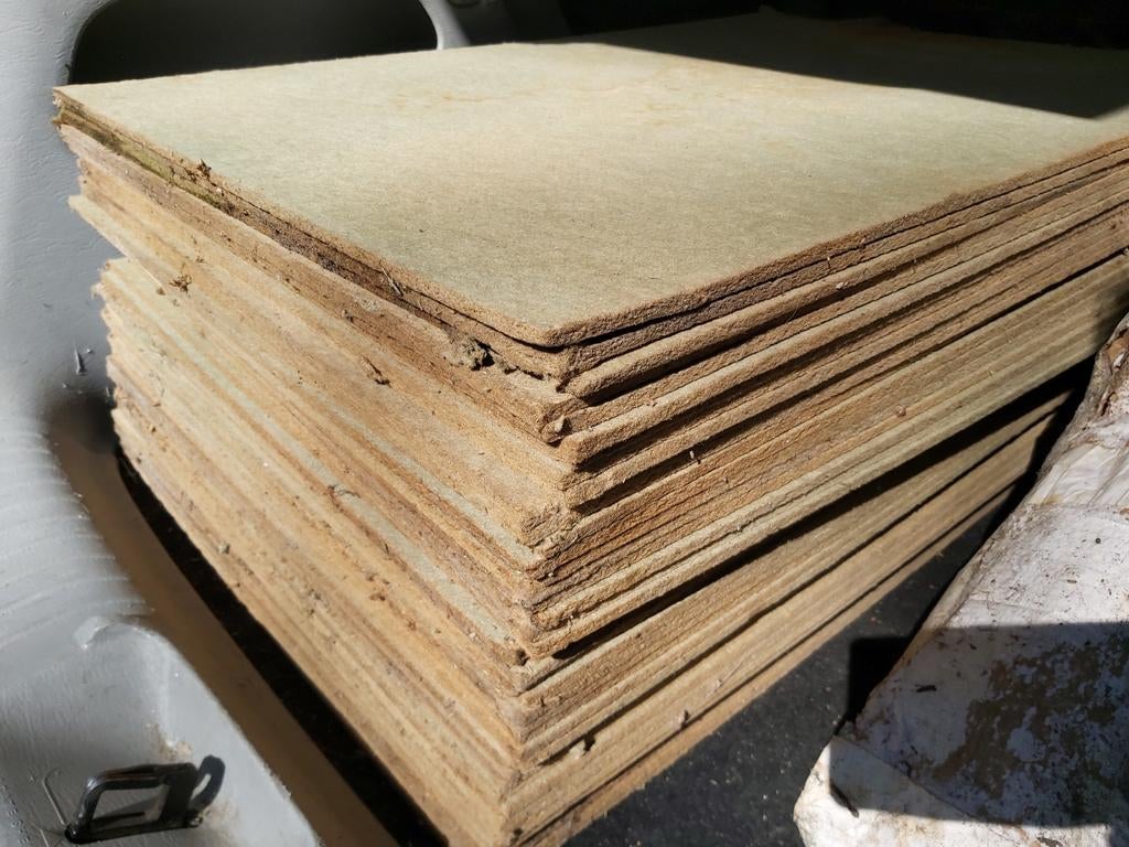 40 groene ondervloer softboard plaatjes 59x85cm, 30nu10 euro, Gebruikt, Overige typen, Ophalen of Verzenden, Minder dan 10 m²
