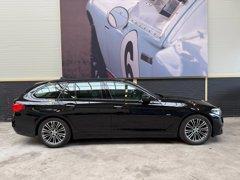 BMW 5-serie Touring 520d Sportline Camera Blackpack H&K, Auto's, Achterwielaandrijving, Euro 6, 2000 kg, Zwart