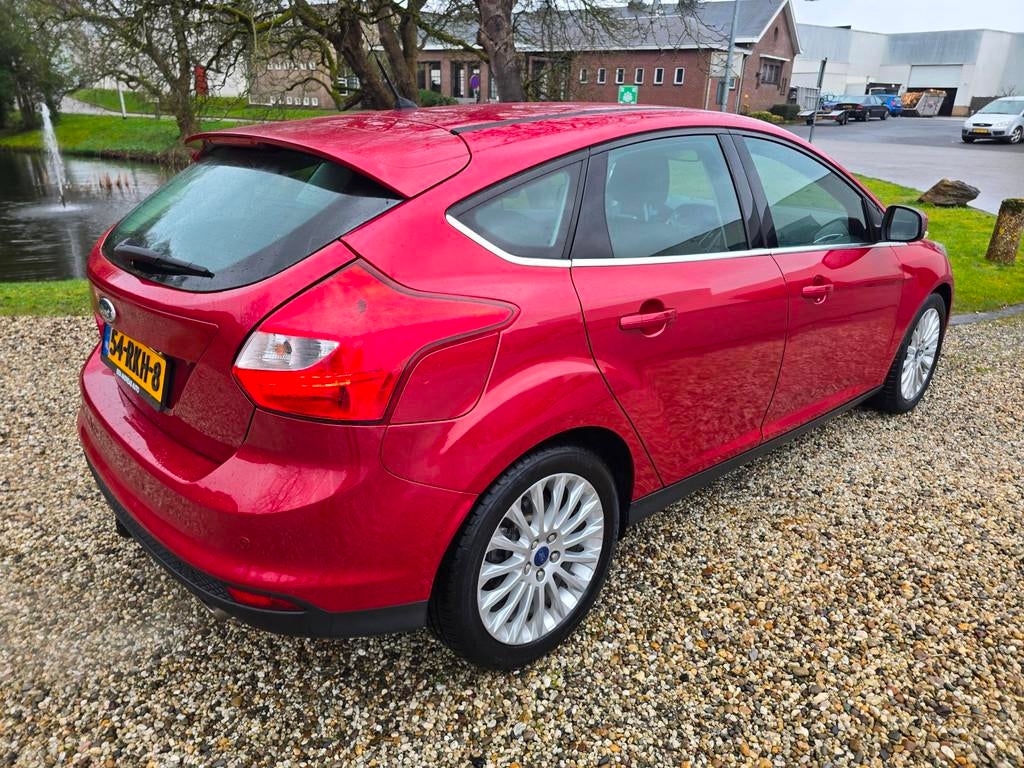 Ford Focus 1.6 EcoBoost Titanium, Gebruikt, 4 cilinders, Bedrijf, Handgeschakeld