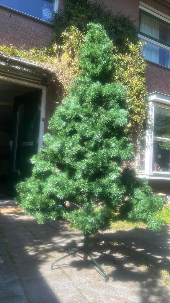 Kerstboom plastik, Tuin en Terras, Planten | Bomen, Ophalen of Verzenden, Volle zon, Overige soorten, 100 tot 250 cm