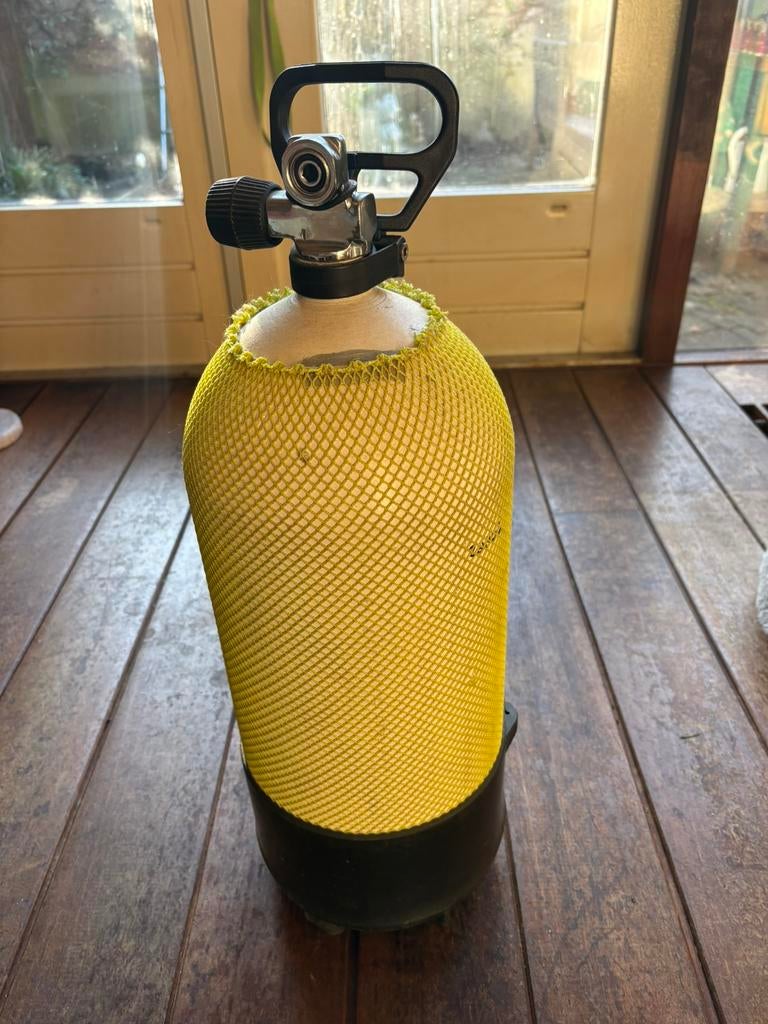 Duikfles staal 12 liter, Ophalen of Verzenden, Zo goed als nieuw, Duikfles