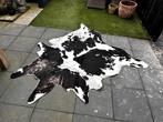 Zwart-wit koeienhuid tapijt, Huis en Inrichting, Stoffering | Tapijten en Kleden, Ophalen, Gebruikt, 100 tot 150 cm, Wit