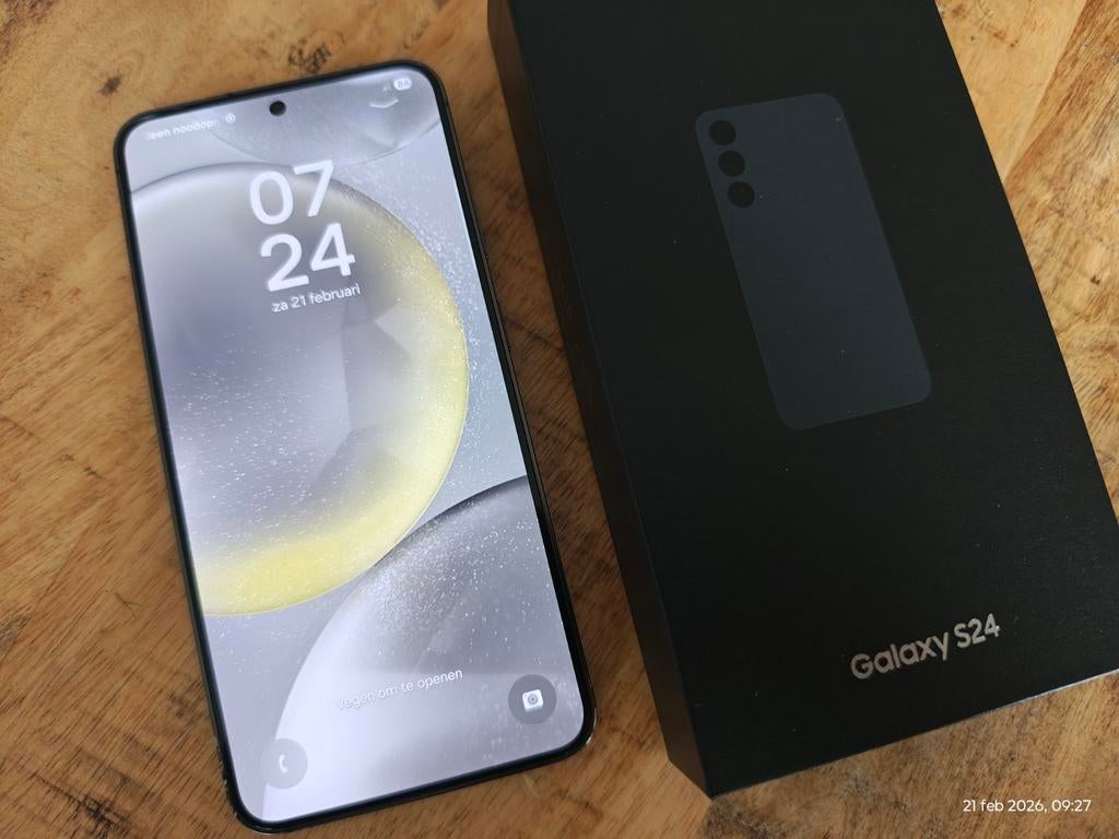 Samsung galaxy S24GB - 128GB - scherm krasvrij 💫, Telecommunicatie, Mobiele telefoons | Samsung, Galaxy S24, Zwart, Ophalen of Verzenden