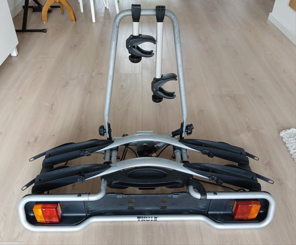 Fietsendrager THULE, Auto diversen, Fietsendragers, Gebruikt, Trekhaakdrager, 2 fietsen, Brede banden, Ophalen of Verzenden