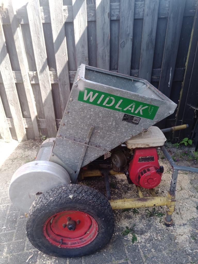 Wildlak boom verslinder hakselaar, Ophalen, Gebruikt, Benzine, Honda