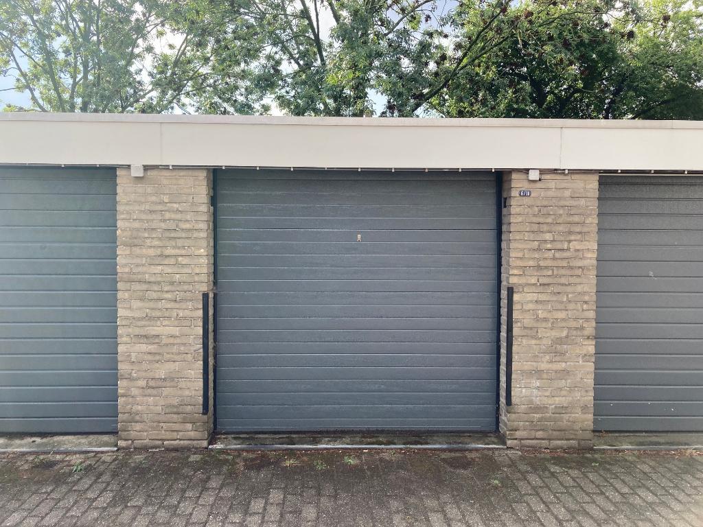 Te huur garage in Amersfoort met elektra en elektrische deur
