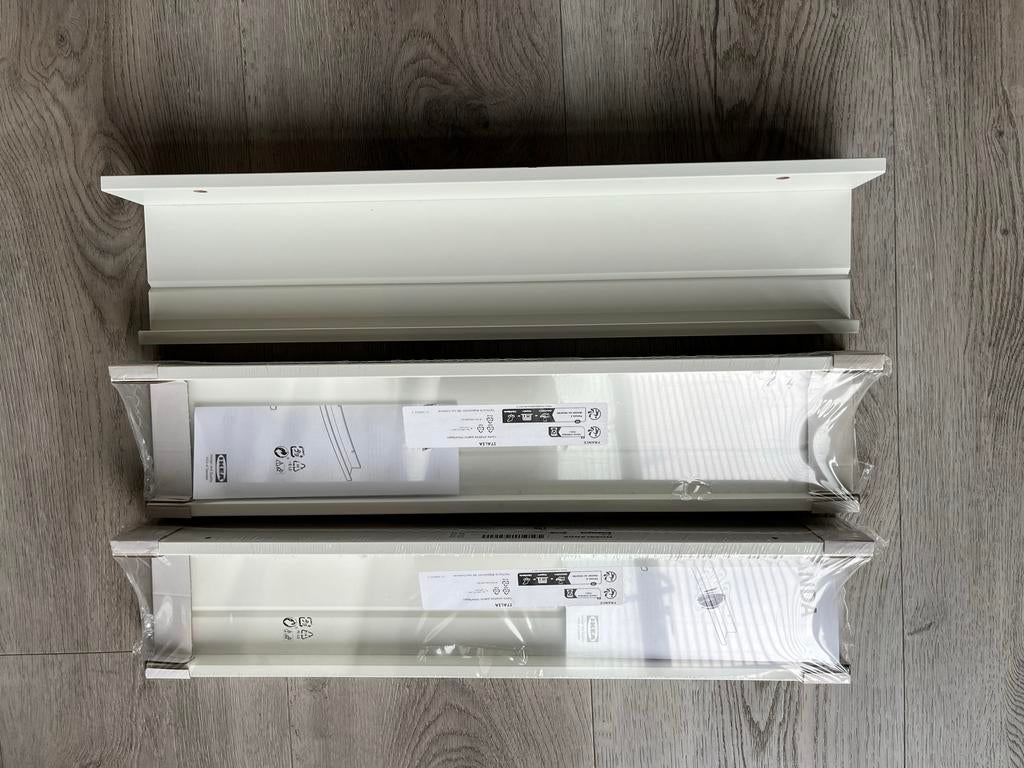 3x IKEA Mosslanda schilderijplankjes (2 nieuw, 1 gebruikt), Huis en Inrichting, Woonaccessoires | Wandplanken en Boekenplanken