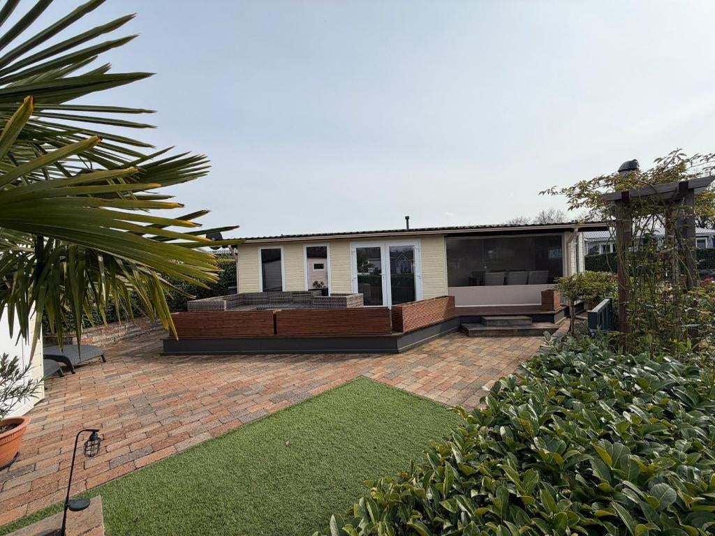 Chalet te koop op jaarplaats- Camping Marisheem Limburg-Echt, Tot en met 6