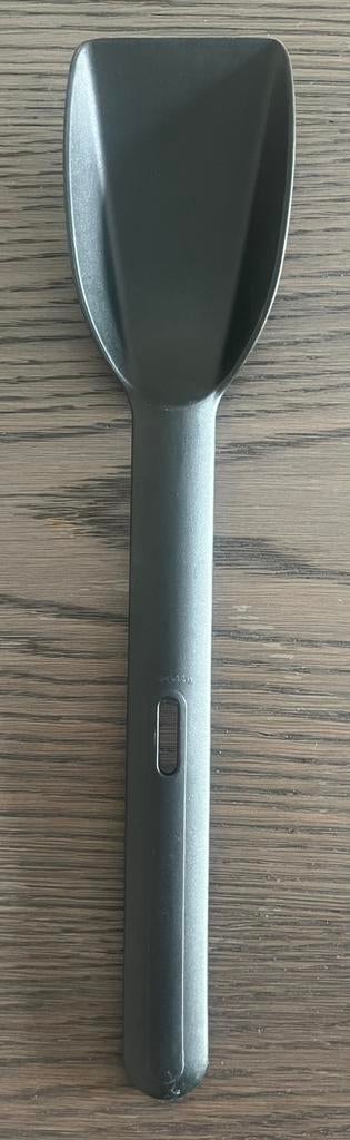 Nr 1)Tupperware opscheplepel/serveerlepel  Zwart, Huis en Inrichting, Ophalen of Verzenden, Gebruikt, Overige typen